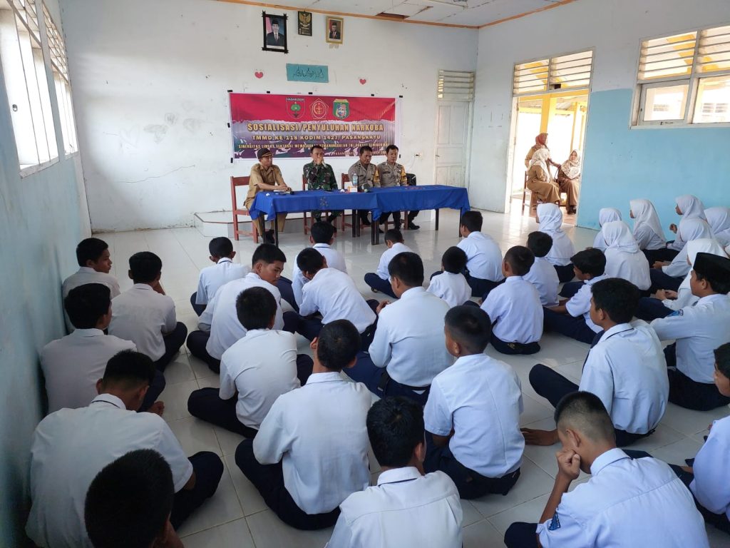 Sosialisasi Pencegahan Penyalahgunaan Narkoba di SMP Negeri 3