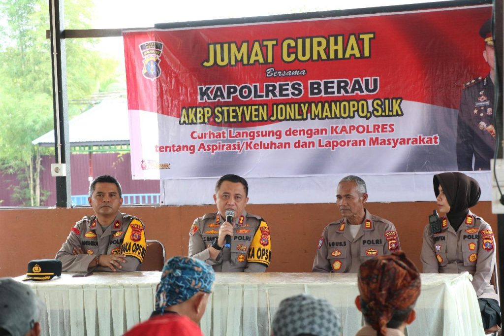 Kapolres Berau Gelar Jumat Curhat Bersama Masyarakat Gunung Panjang