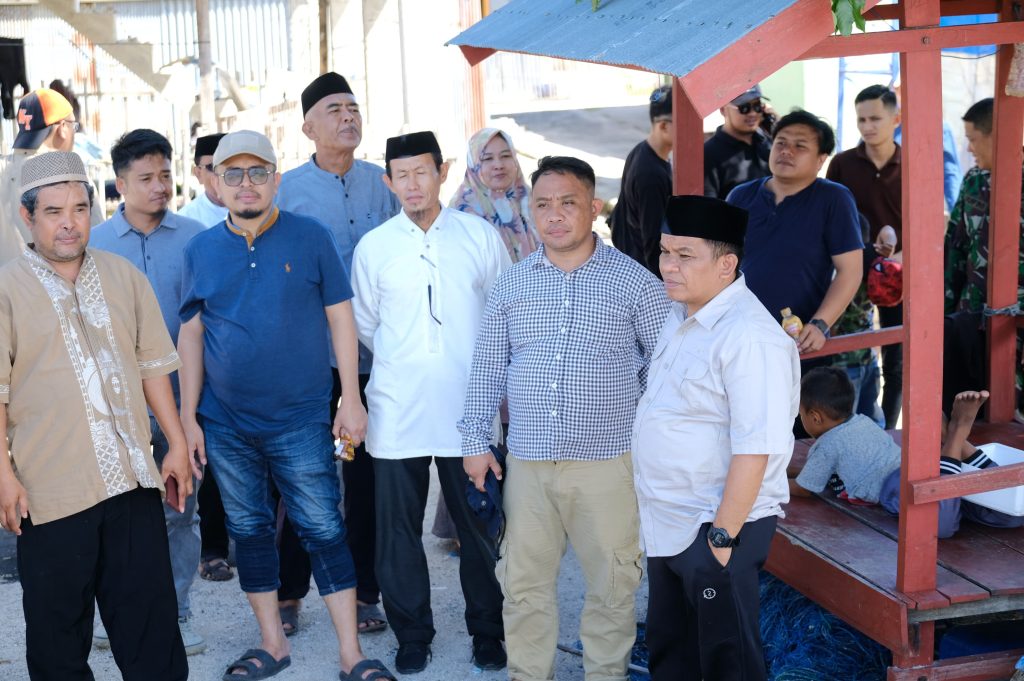 Silaturahmi ke Pulau Libukang Jeneponto. Junaedi Bakri Diskusi Masyarakat