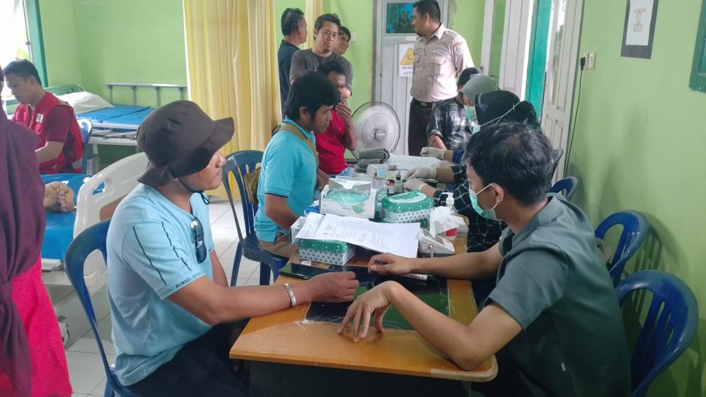 Karyawan PT Mamuang Mendonorkan Darah, Peringati Hari Donor Darah Sedunia