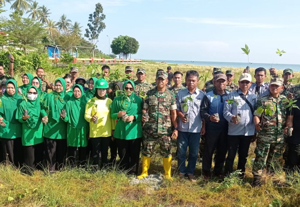Dies Natalis IJP ke-2, Dandim 1427/Pasangkayu Pimpin Apel Baksos Bersih Pantai