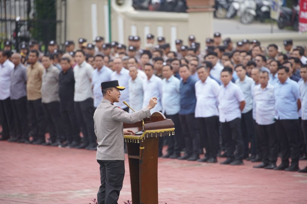 Pimpin Apel Pagi, Wakapolda Kaltim Berikan Arahan Kamtibmas