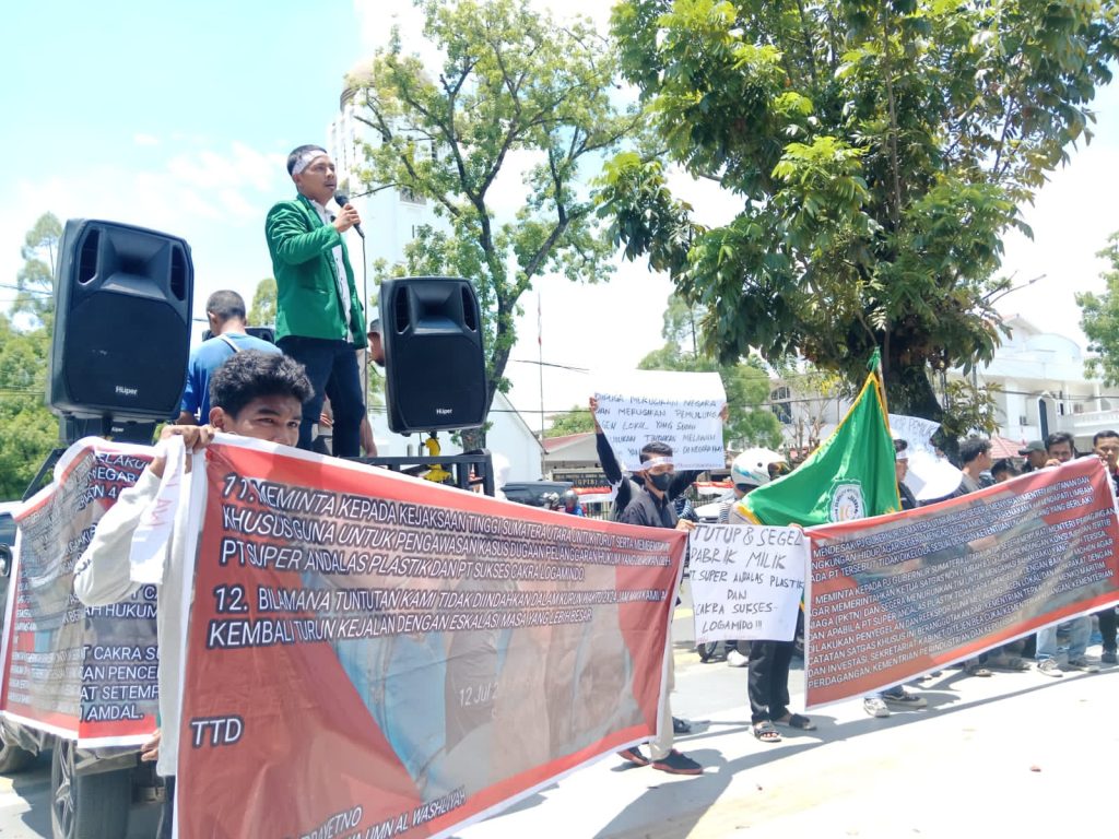 BEM UMN AW Desak Polisi Tangkap Pemilik PT Super Andalas Plastik dan PT Cakra Sukses Logamindo